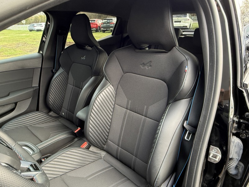 Image Renault CLIO Esprit Alpine E-Tech full hybrid 145  