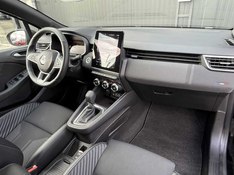 Image Renault CLIO Esprit Alpine E-Tech full hybrid 145  