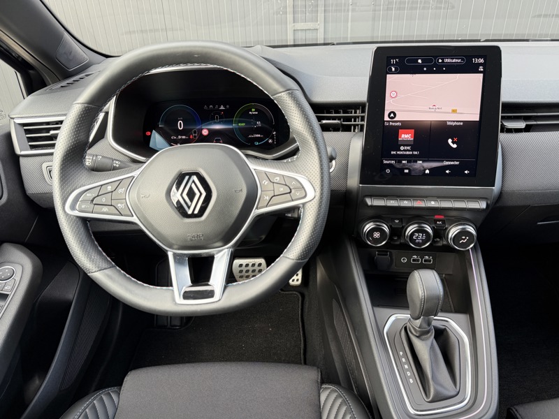 Image Renault CLIO Esprit Alpine E-Tech full hybrid 145  