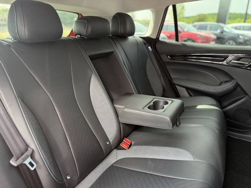 Image MG MG5 Luxury Autonomie Etendue 115Kw/156ch-61kWh  