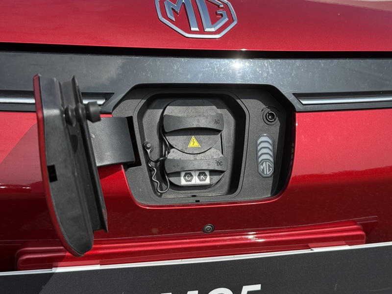 Image MG MG5 Luxury Autonomie Etendue 115Kw/156ch-61kWh  